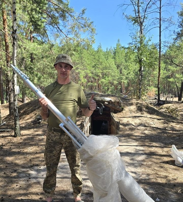 Тростянчани придбали телескопічну щоглу для зв'язку військових