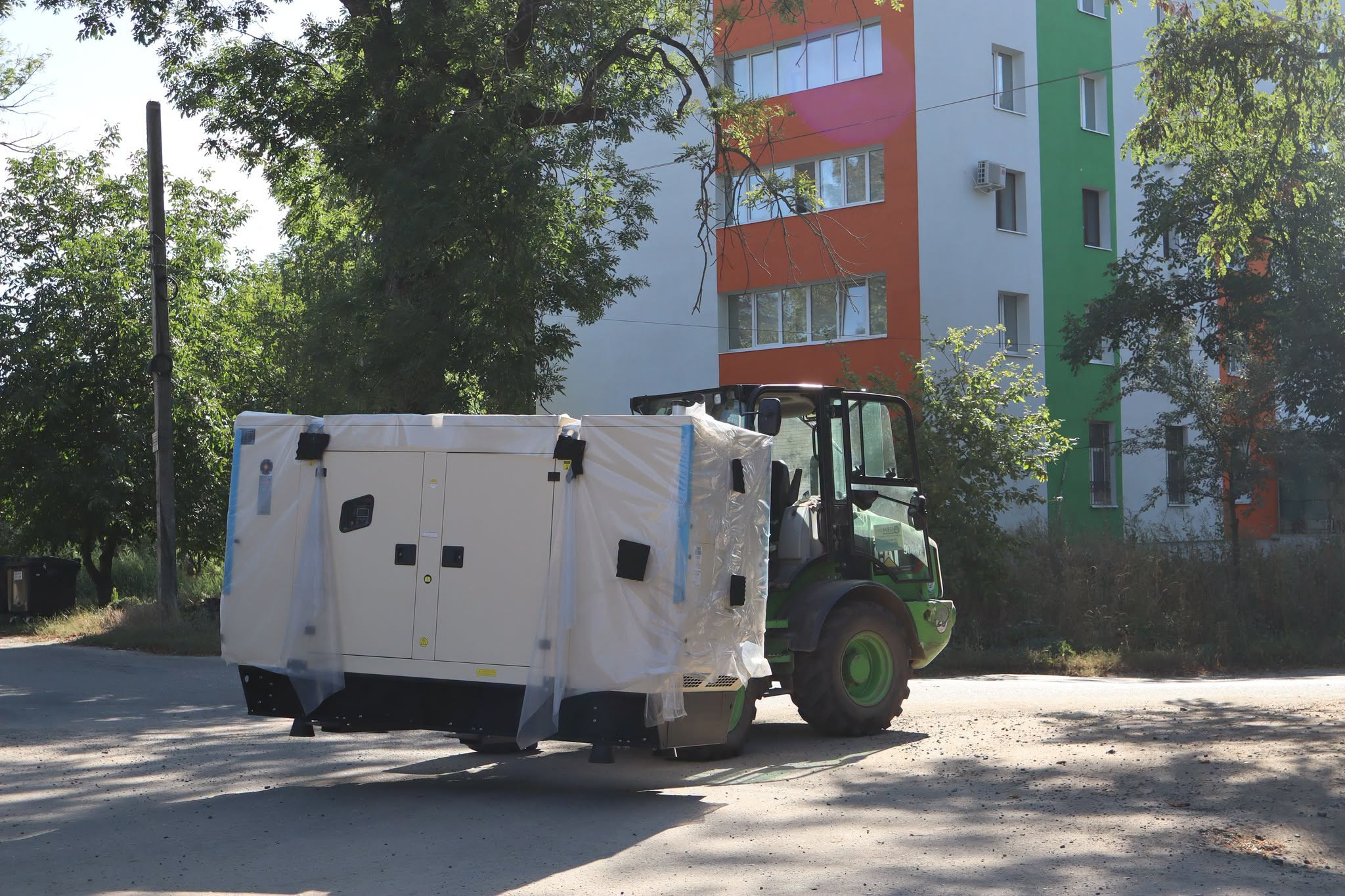 Тростянець отримав чотири генератори від програми «Партнерство за сильну Україну»
