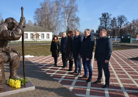 Слава не меркне, пам'ять живе!