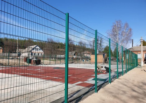 У Смородині триває будівництво мультифункціонального спорткомплексу