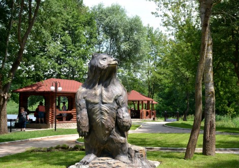Оригінальні великі скульптури стануть окрасою нового парку