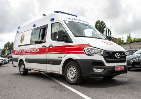 Медики Тростянеччини їздитимуть на нових медичних автомобілях