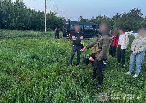 Закопали тіло в чагарниках: поліція розкрила вбивство у Тростянецькій громаді