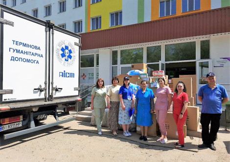 Французький фонд передав Тростянецькій лікарні допомогу на понад мільйон гривень