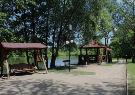 "Академія спорту" запрошує на активний відпочинок на воді в парку Ведмежа поляна