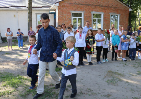 У селі Солдатське відновилося очне навчання після відбудови школи