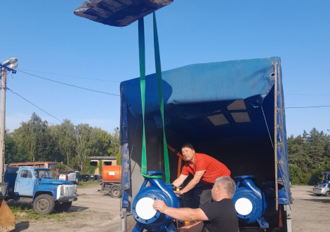 Комунальники Тростянця замінили насосне обладнання на каналізаційно-насосній станції