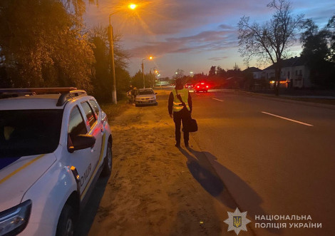У Тростянці дитина потрапила під автомобіль: поліція відкрила кримінальне провадження