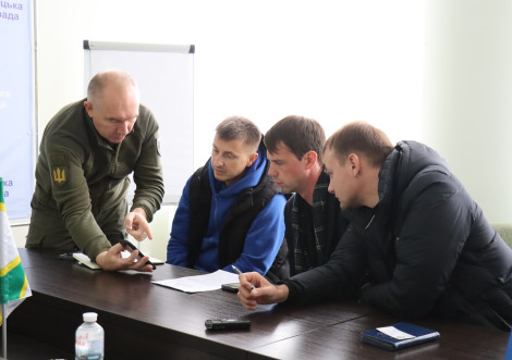 ООН та фонд "Рокада" обговорили допомогу Тростянцю у відновленні житла