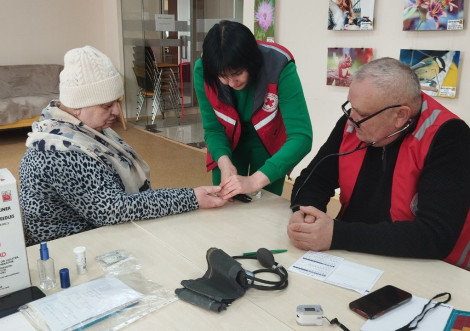 Тростянецька бібліотека успішно промує здоровий спосіб життя через прийоми сімейних лікарів