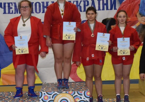 Тростянчанка Поліна Овчаренко стала призером Чемпіонату України з самбо