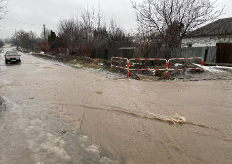 Мешканців Цукрозаводського району просять утриматися від споживання водопровідної води
