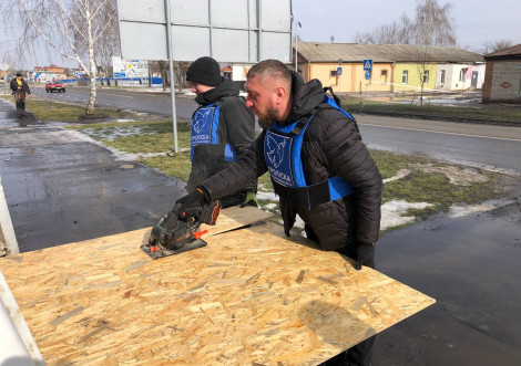 Російський дрон вдарив по житловій вулиці Тростянця