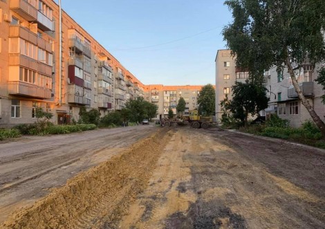 У Тростянці тривають роботи по програмі "Комфортний двір"