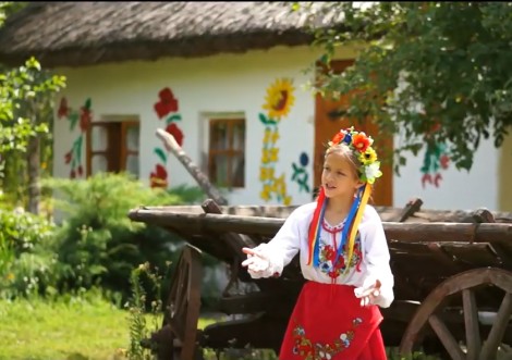 Народження нової зірочки: юна тростянчанка випустила перший кліп (ВІДЕО)